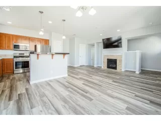 Photo #4: 21533031 Listing