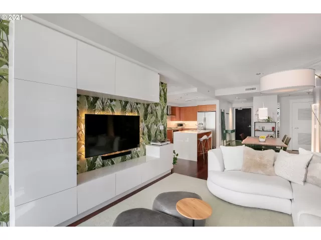 MLS: 21533175 Condo For Sale