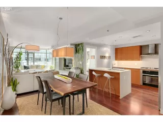 Photo #3: 21533175 Listing 