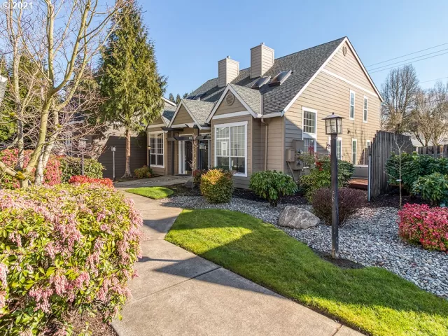 MLS: 21533835 Condo For Sale