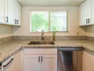 Photo #4: 21533949 Listing 