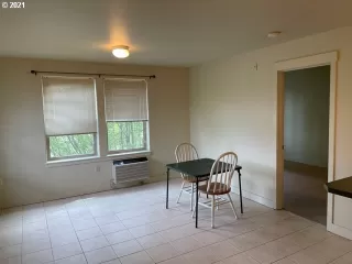 Photo #3: 21533973 Listing