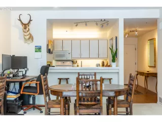 Photo #5: 21534253 Listing 