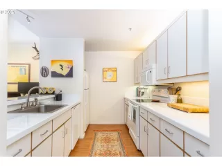 Photo #6: 21534253 Listing 