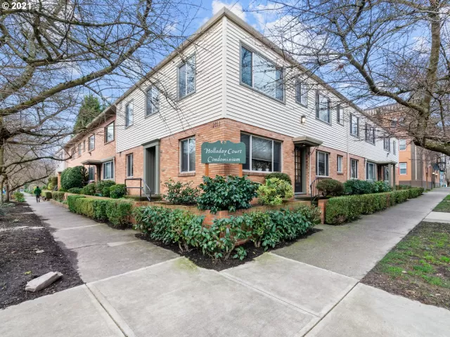 MLS: 21534300 Condo For Sale