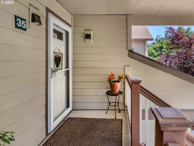 MLS: 21534423 Condo For Sale