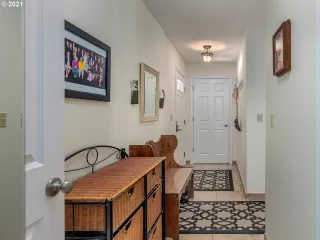 Photo #3: 21534423 Listing