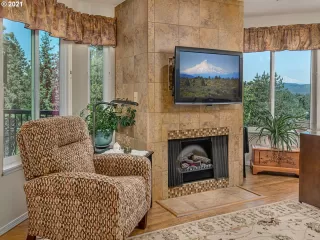 Photo #6: 21534423 Listing