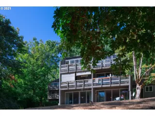 Photo #1: 21535006 Listing