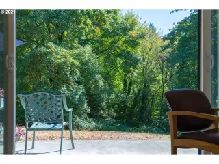 Photo #4: 21535006 Listing