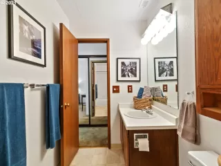 Photo #2: 21535573 Listing 