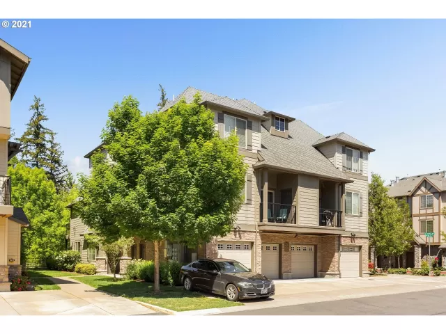 MLS: 21536474 Condo For Sale