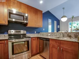 Photo #4: 21537259 Listing