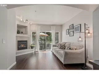 Photo #2: 21537409 Listing