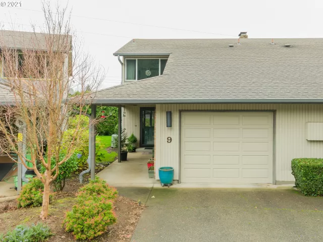 MLS: 21537542 Condo For Sale