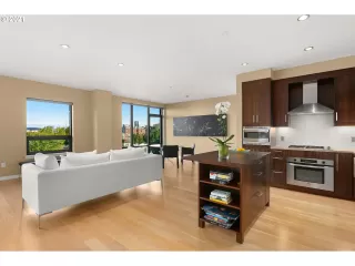 Photo #1: 21537738 Listing 