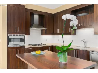 Photo #2: 21537738 Listing 