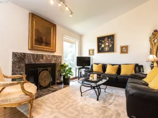 Photo #6: 21538520 Listing