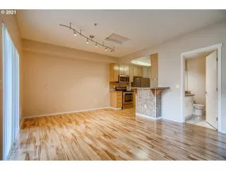 Photo #5: 21539985 Listing