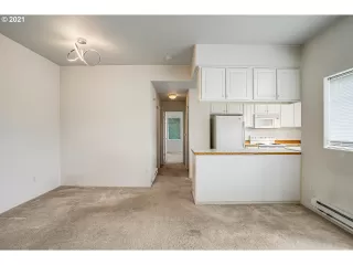 Photo #5: 21540533 Listing 