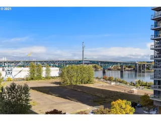 Photo #4: 21541244 Listing