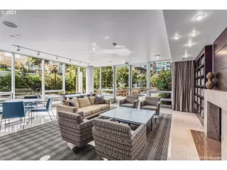 Photo #5: 21541244 Listing