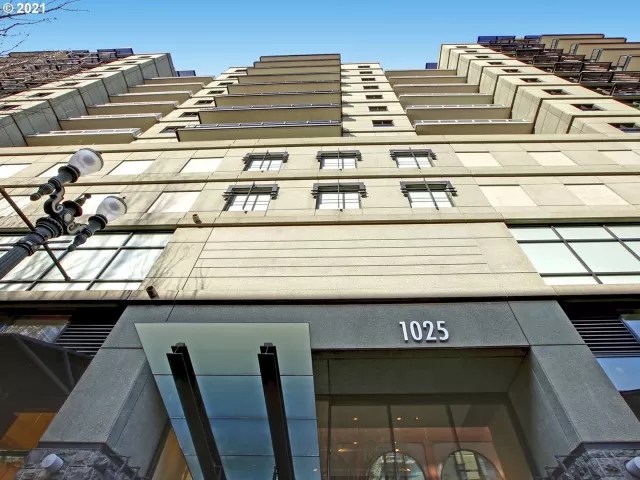 MLS: 21541606 Condo For Sale