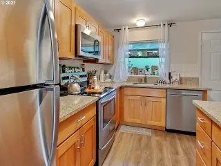 Photo #2: 21542360 Listing 