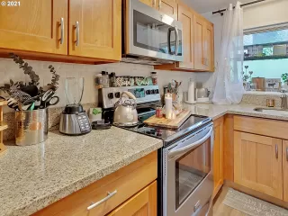 Photo #3: 21542360 Listing 