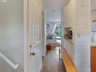 Photo #6: 21542360 Listing 