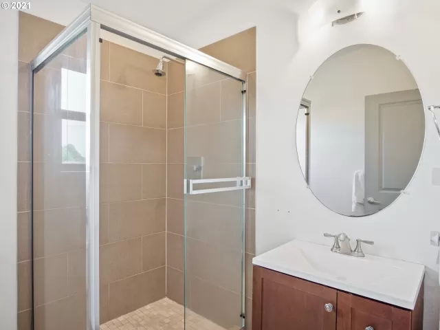 MLS: 21542613 Condo For Sale