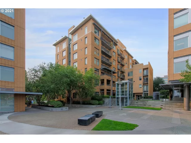 MLS: 21542722 Condo For Sale