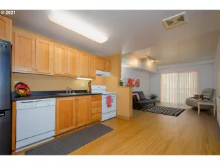 Photo #4: 21542722 Listing