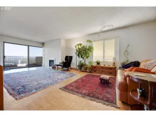 Photo #3: 21542739 Listing