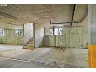 Photo #4: 21542855 Listing