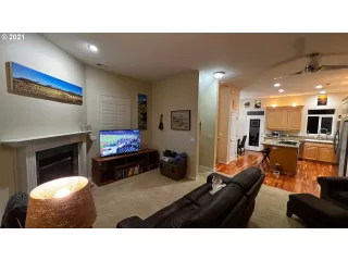 Photo #6: 21542900 Listing