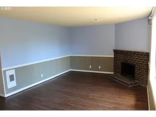 Photo #4: 21543437 Listing