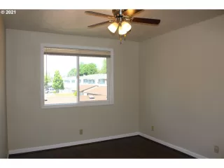 Photo #6: 21543437 Listing