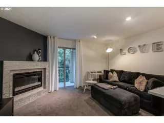 Photo #4: 21544202 Listing