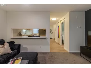 Photo #6: 21544202 Listing