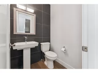 Photo #1: 215443108 Listing