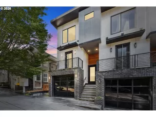 Photo #6: 215443108 Listing