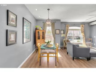 Photo #4: 21544748 Listing