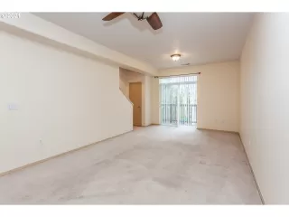 Photo #6: 21545060 Listing