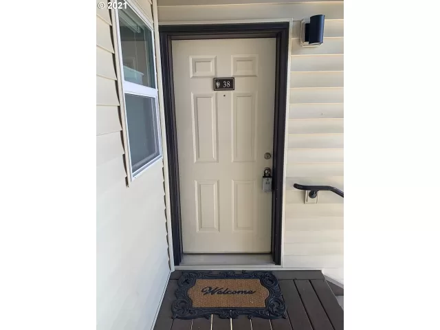 MLS: 21545083 Condo For Sale