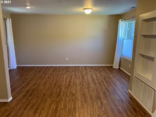 Photo #2: 21545083 Listing