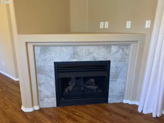 Photo #4: 21545083 Listing