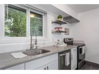 Photo #3: 21546375 Listing 