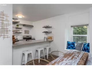 Photo #6: 21546375 Listing 