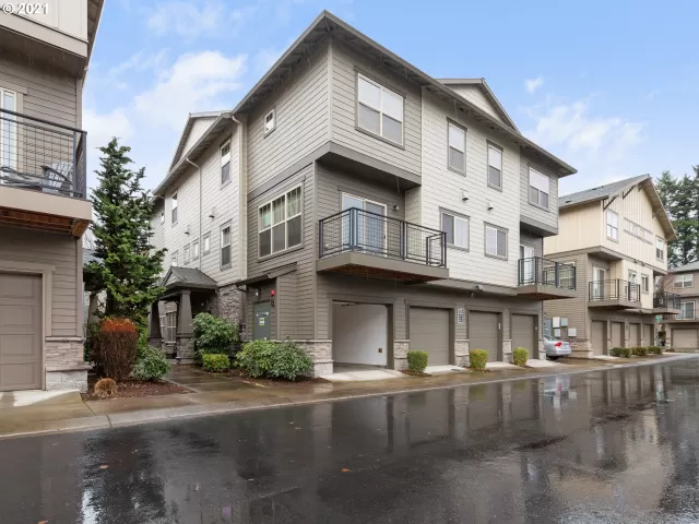 MLS: 21547760 Condo For Sale